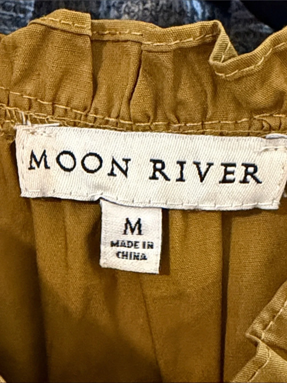 Moon River Mustard Smocked Short Sleeve Women’s Dress Size Medium